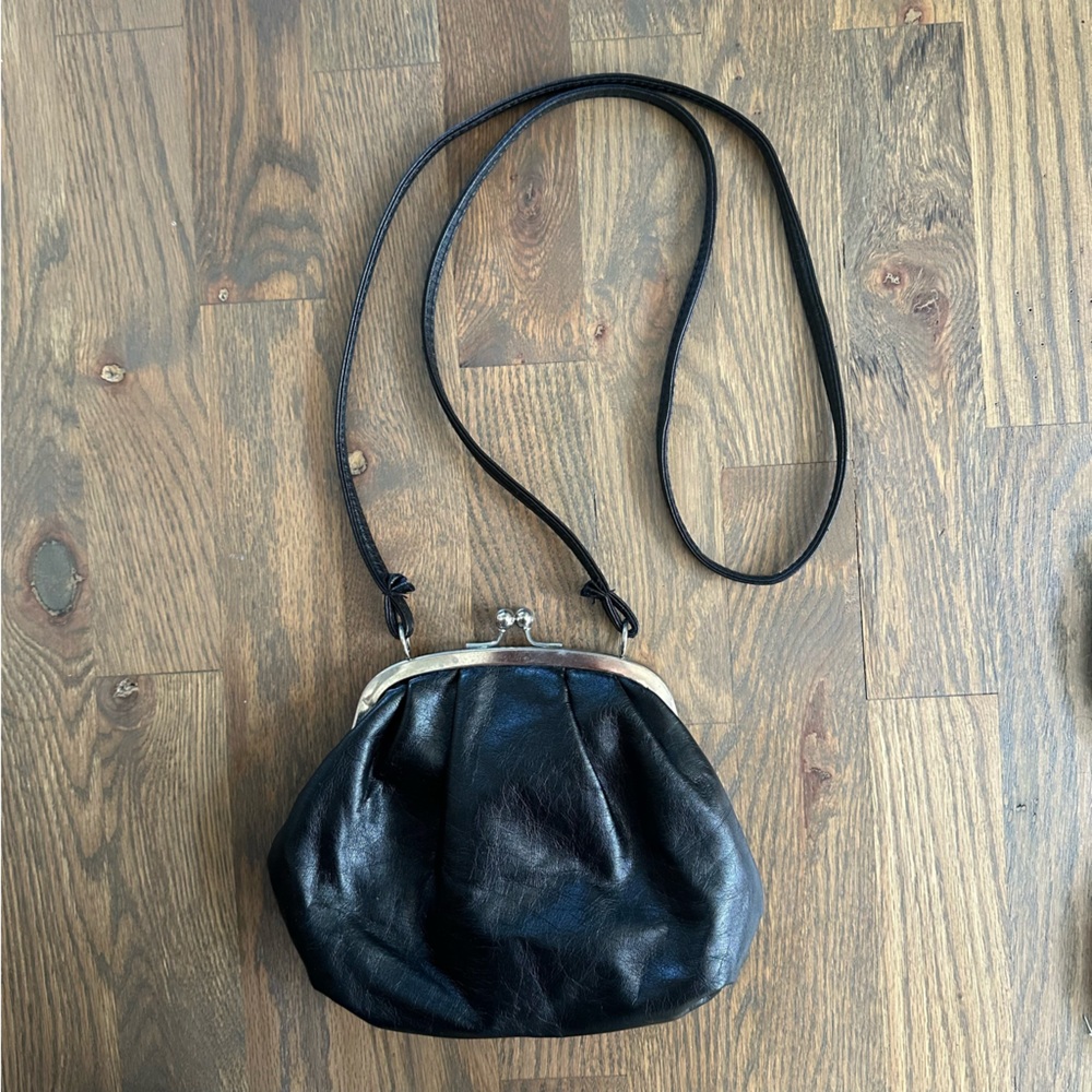 Chateau Black Leather Women's Bag/Coinpurse